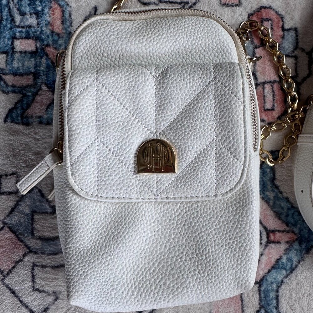 House of Harlow 1960 Luxe Crossbody Bag - White Pebbled w/ Gold Chains - Picture 2 of 7
